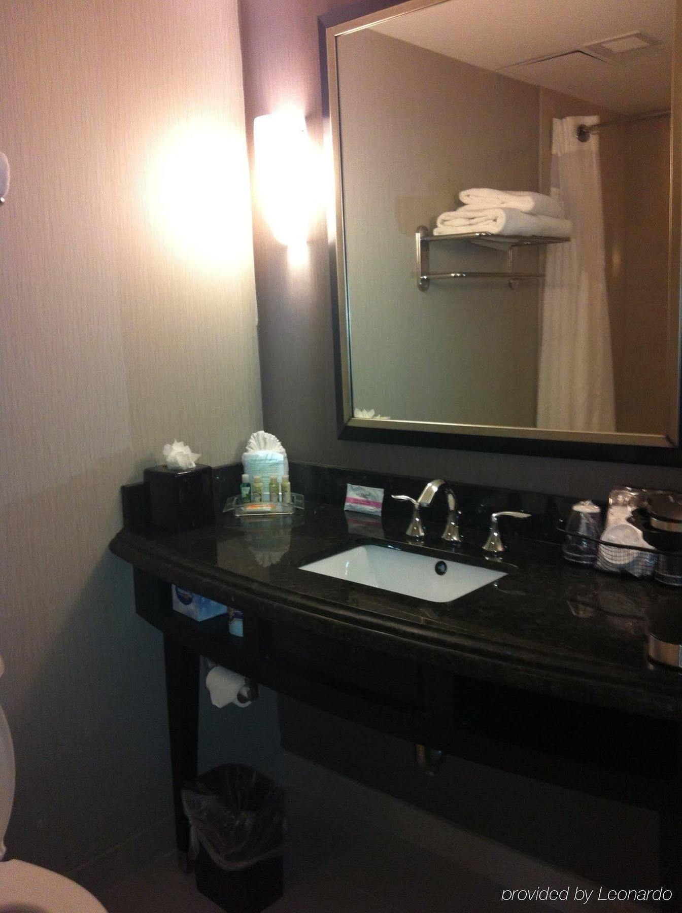 E 295 Baymeadows By Ihg Hotel 3*